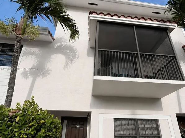9902 Hammocks Blvd APT 102-60, Miami, FL 33196