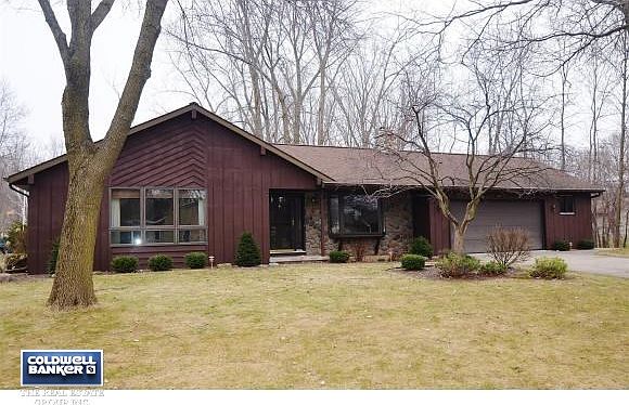 1st image of 1225 Sand Hill Dr
