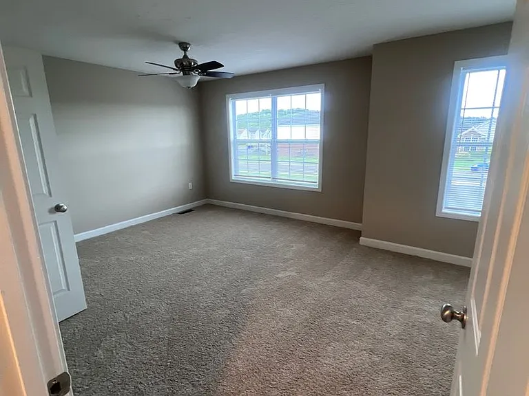 736 Village Creek Dr — Photo 19