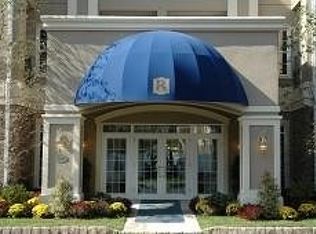 7107 Ravenscroft Rd, Clifton, NJ 07013