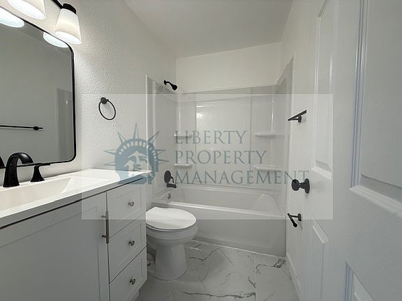 3rd image of 1332 Occidental Ave Unit 1