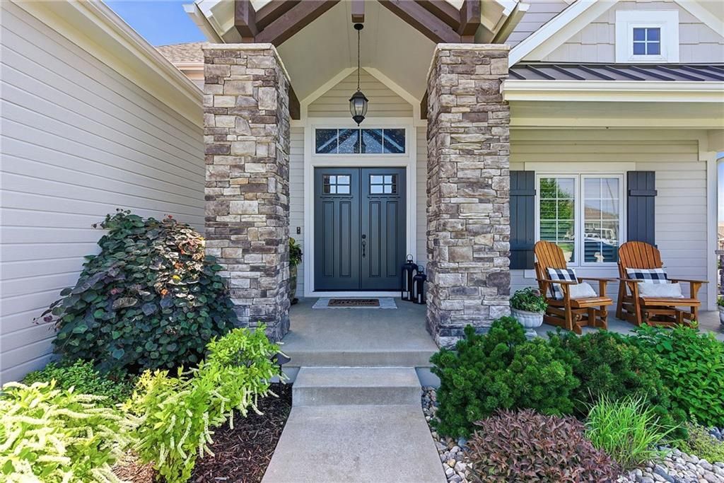 183 SW Roosevelt Rdg, Lees Summit, MO - View 3