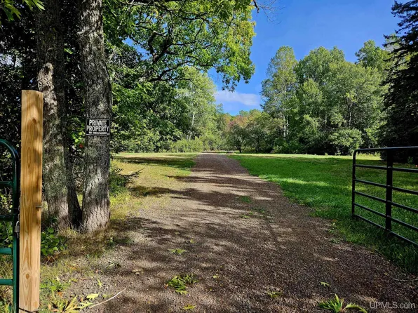 N10840 Vanderhagen Rd, Ironwood, MI 49938