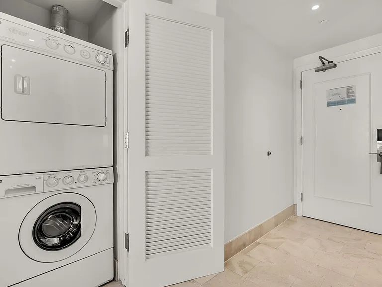 Washer/Dryer
