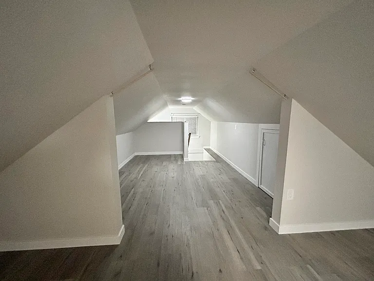 Robinson Rd — Photo 10