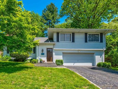 34 Bridge Rd, Manhasset, NY, 11030