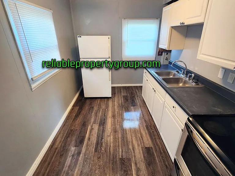 4721 Warsaw St — Photo 3