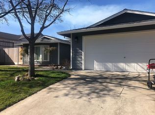 5742 Beaumont Dr, Redding, CA 96003