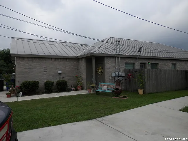331 Oelkers Dr #A — Photo 3