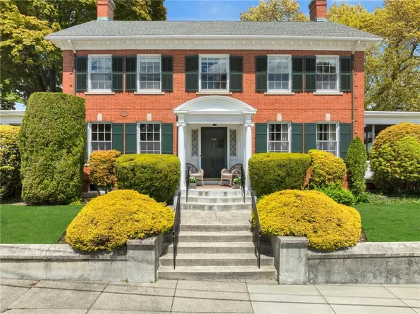 144 Marbury Ave, Pawtucket, RI 02860