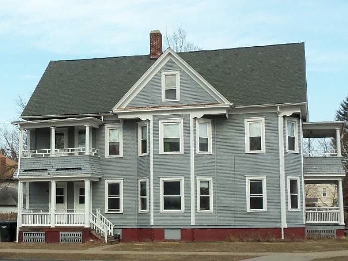 2nd image of 751 Belmont Ave #2