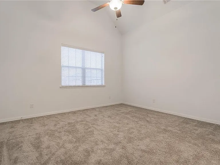 3708 Lantern Ln — Photo 12