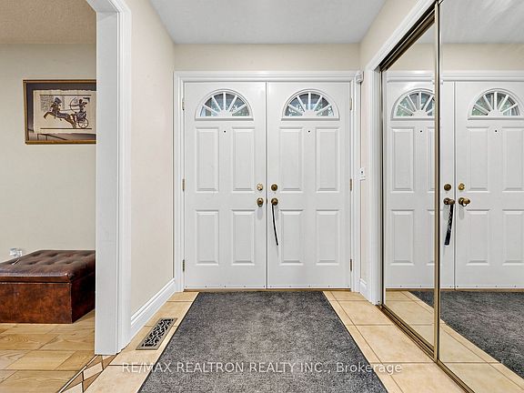 5th image of 10 Rotherglen Rd S