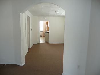 4th image of 982 Minnehaha Ave E