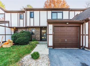 10 Amber Ct, Poughkeepsie, NY 12603