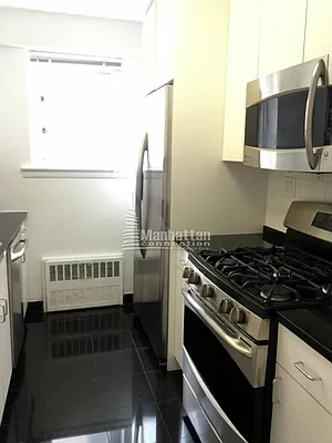 Rented by Manhattan Connection | media 19