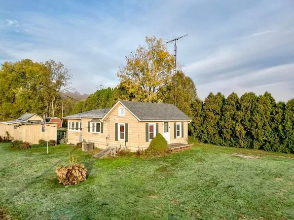 13683 Upper Fredericktown Rd, Mount Vernon, OH 43050