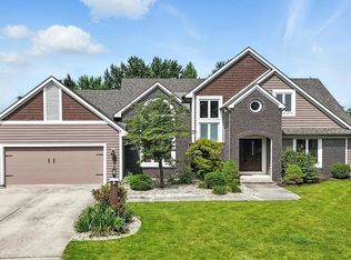 530 Timberlake Trl, Fort Wayne, IN 46804