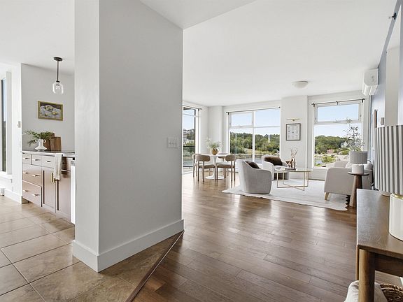 4th image of 220 Waterfront Dr #405