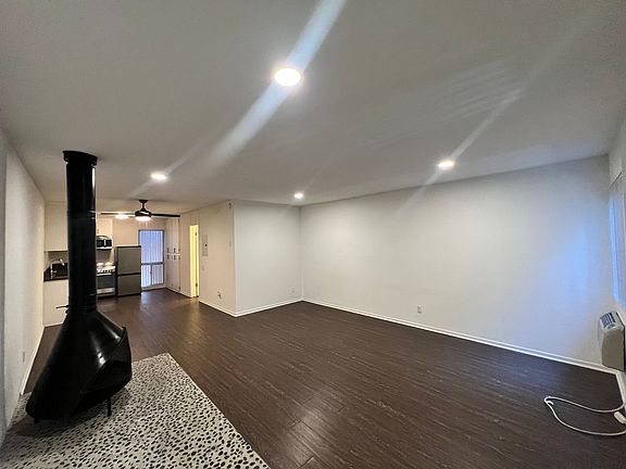 5th image of 11853 Kling St APT 3