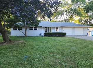 3321 N Oakland Ave, Decatur, IL 62526