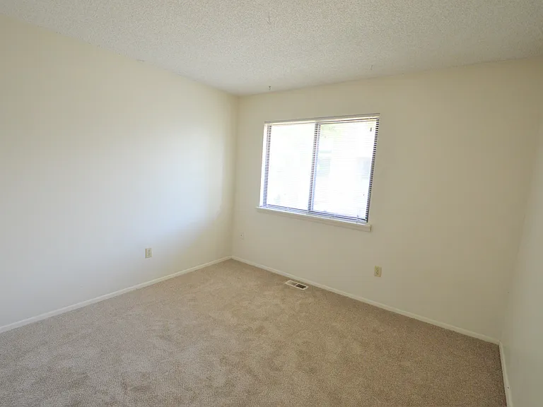 2027 Gyros Cir — Photo 19