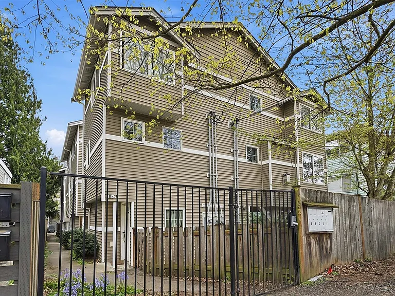 10520 Whitman Ave N #C — Photo 1