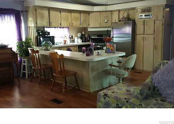 4th image of 70 S Whispering Ln