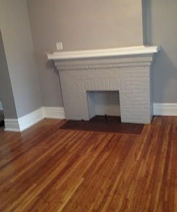 3rd image of 450 Alden Ave