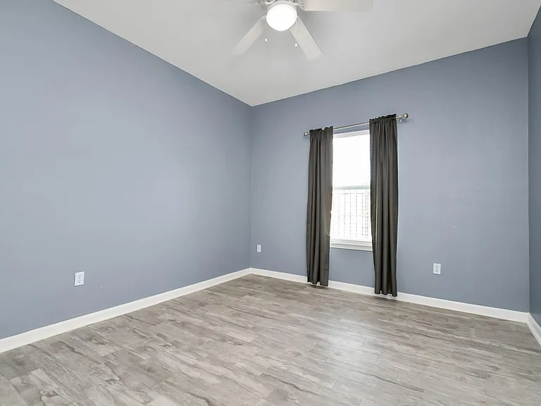 9006 Ledge St — Photo 14