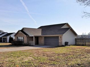 5506 Brandon Park Dr, Maryville, TN 37804