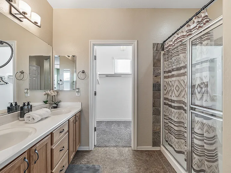 14592 W Acapulco Ln — Photo 33