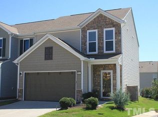 8102 Yaxley Hall Dr, Raleigh, NC 27616