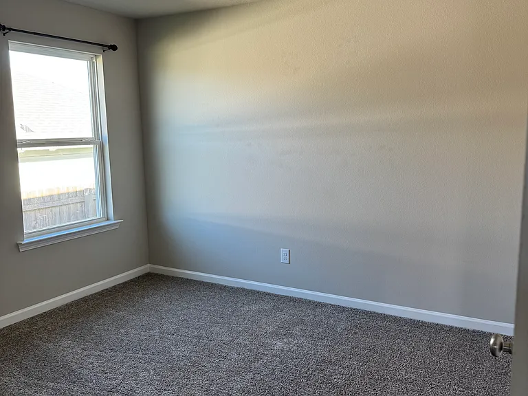 10866 Paget Dr N — Photo 5