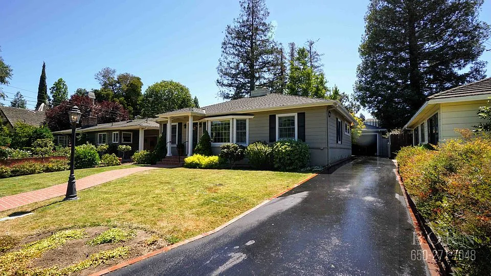 233 Stanford Ave photo 1