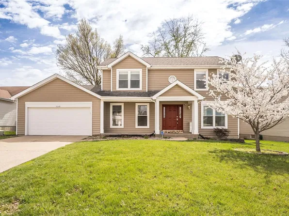 3048 Country Knoll Dr, Saint Charles, MO 63303