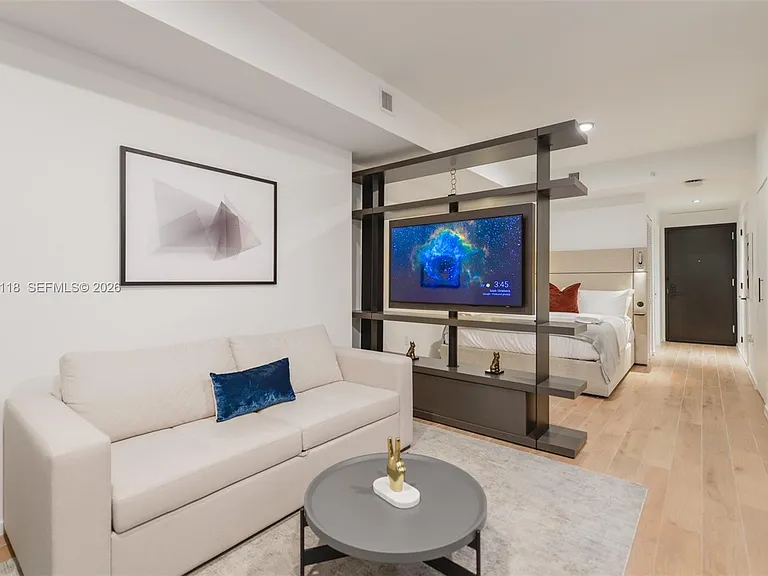 398 NE 5th St #3505 — Photo 9