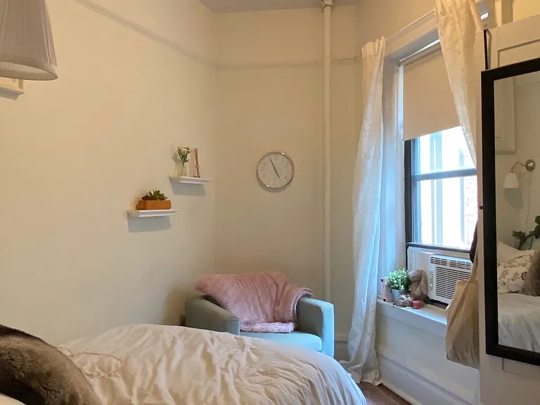 191 Claremont Ave #44 — Photo 3