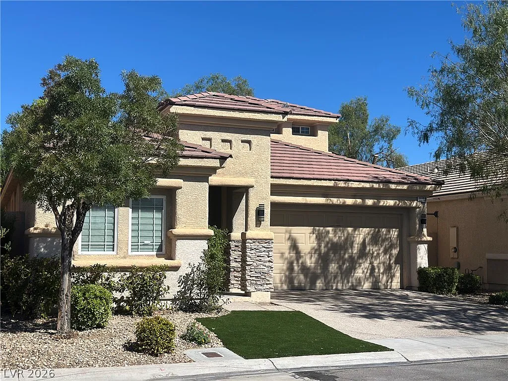 3 bed, 3.0 bath, 1922 sqft, $3,950 — Photo 2