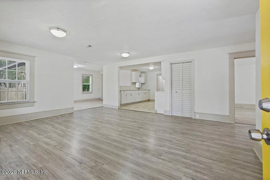 4 bed, 3.0 bath, 1668 sqft, $3,000 — Photo 4
