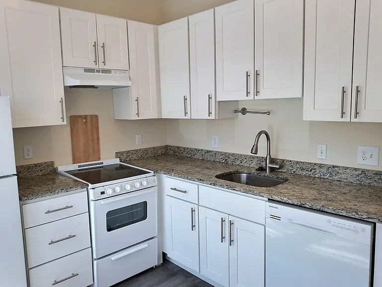 1390 7beacon St — Photo 2