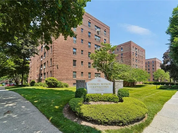 1 Fisher Drive E #609, Mount Vernon, NY 10552