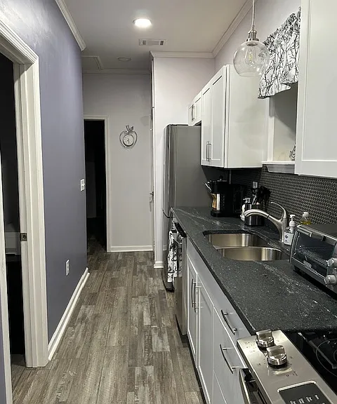 325 Pendleton St NW — Photo 14