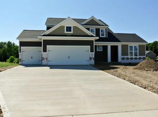 3827 Zion Dr, Hudsonville, MI 49426