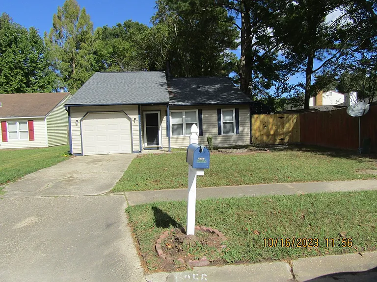 1256 Eaglewood Dr — Photo 3