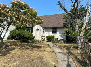 264 Madison Ave, Island Park, NY 11558