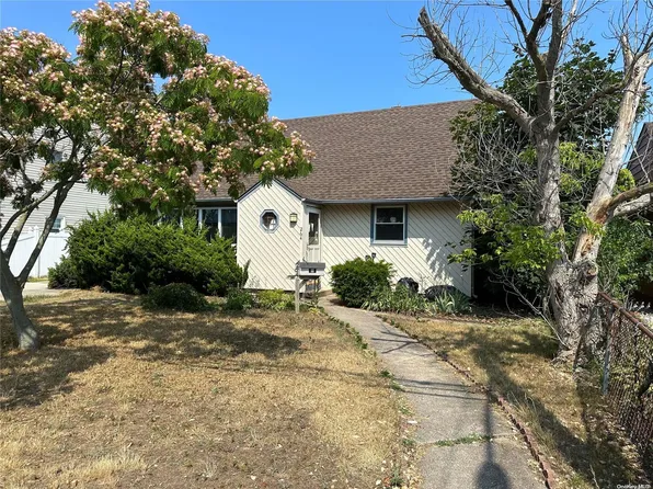 264 Madison Avenue, Harbor Isle, NY 11558