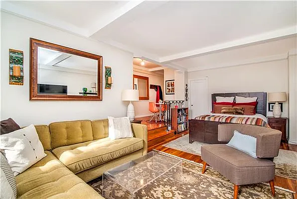 Rented by Bank Neary | media 51