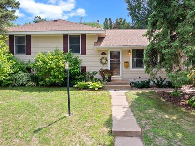 2362 Wellswood Curv, Bloomington, MN, 55431