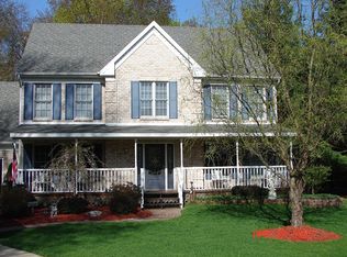 7208 White Pine Dr, Perry, MI 48872